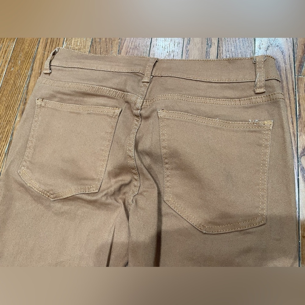 Stylish Tan Distressed Women's Straight Leg Jeans - Picture 13 of 14